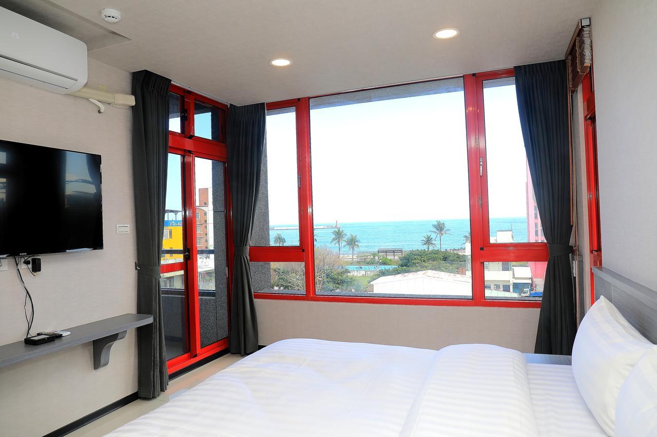 花蓮亮君經典民宿1館加2館民宿-東大門夜市-電梯包棟bright King Homestay Città di Hualien Esterno foto
