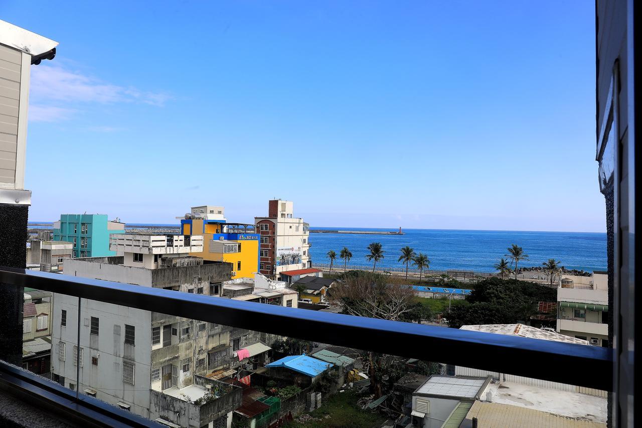 花蓮亮君經典民宿1館加2館民宿-東大門夜市-電梯包棟bright King Homestay Città di Hualien Esterno foto